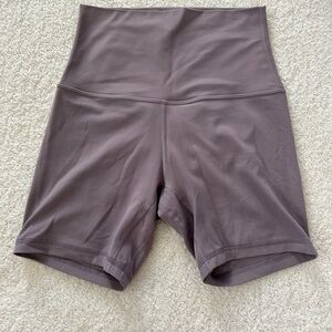 lululemon athletica Women's Bike Shorts in Taupe